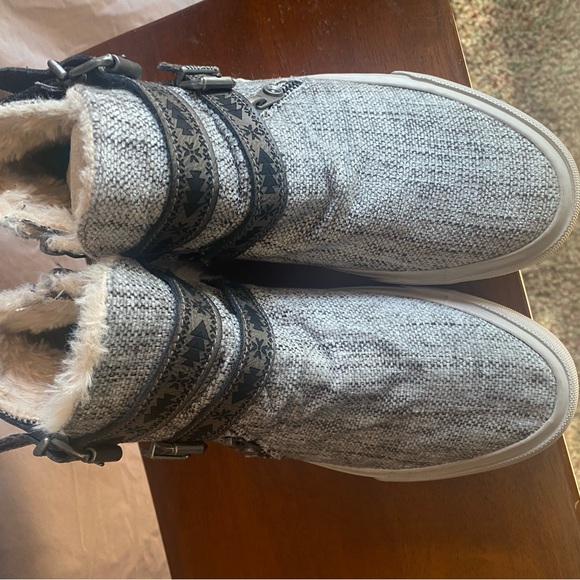 Blowfish Malibu Gray High-Top Sneakers with Buckle Detail Woman’s size 8 - Picture 6 of 9